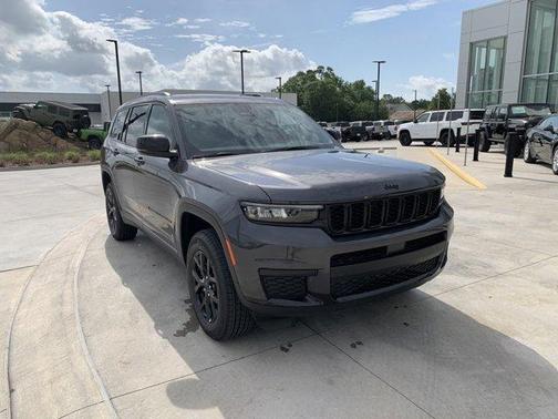 2025 Jeep Grand Cherokee L Laredo