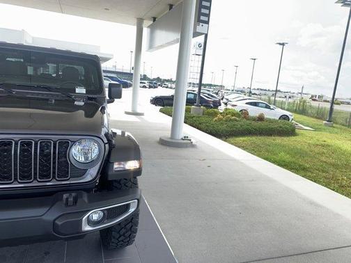 2025 Jeep Gladiator Sport