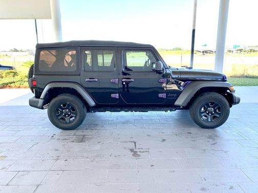 2022 Jeep Wrangler Unlimited Sport