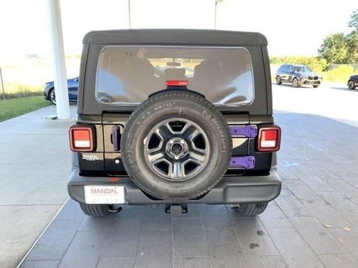 2022 Jeep Wrangler Unlimited Sport