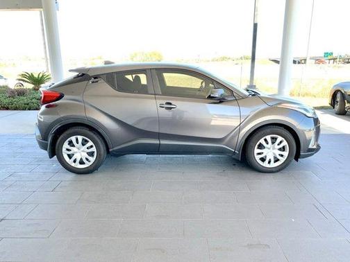 2021 Toyota C-HR LE