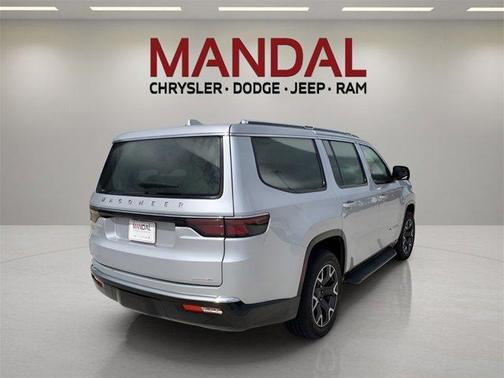 2023 Jeep Wagoneer Series III