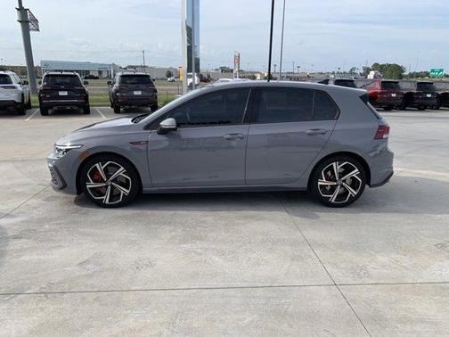 2024 Volkswagen Golf GTI 2.0T SE