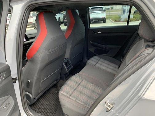 2024 Volkswagen Golf GTI 2.0T SE