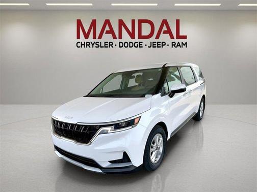 2024 Kia Carnival LX