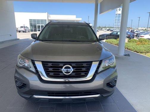 2020 Nissan Pathfinder S