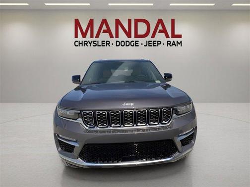 2025 Jeep Grand Cherokee Summit