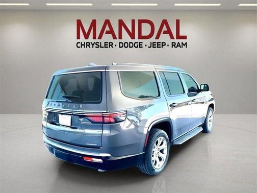 2022 Jeep Wagoneer Series II