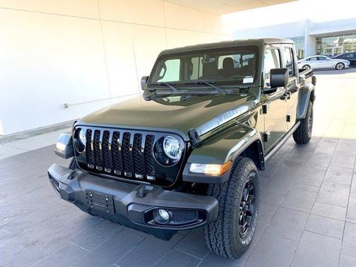 2021 Jeep Gladiator Sport