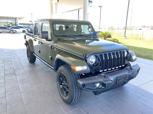 2021 Jeep Gladiator Sport