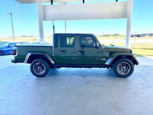 2023 Jeep Gladiator Overland