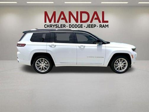 Bright White Clearcoat 2021 Jeep Grand Cherokee L Summit