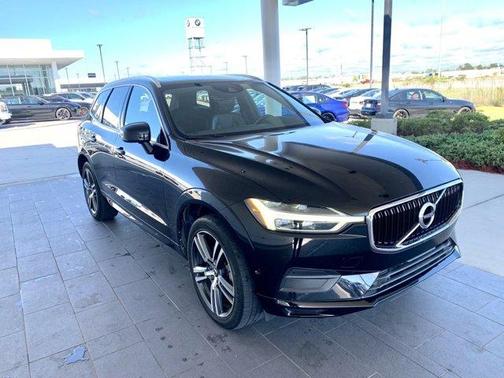 2019 Volvo XC60 T5 Momentum