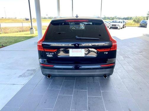 2019 Volvo XC60 T5 Momentum