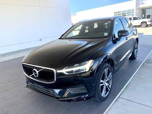 2019 Volvo XC60 T5 Momentum