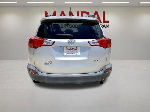 Classic Silver Metallic 2015 Toyota RAV4 XLE