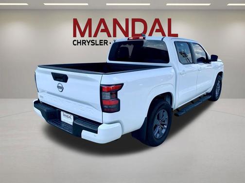 Glacier White 2025 Nissan Frontier SV
