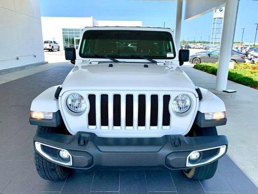 Bright White Clearcoat 2020 Jeep Wrangler Unlimited Sahara