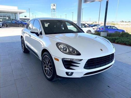 2018 Porsche Macan Base