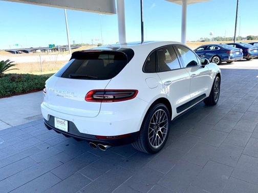 2018 Porsche Macan Base