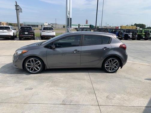 2016 Kia Forte SX