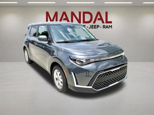 Gray 2025 Kia Soul LX