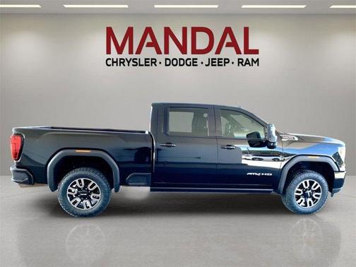 2022 GMC Sierra 2500 AT4