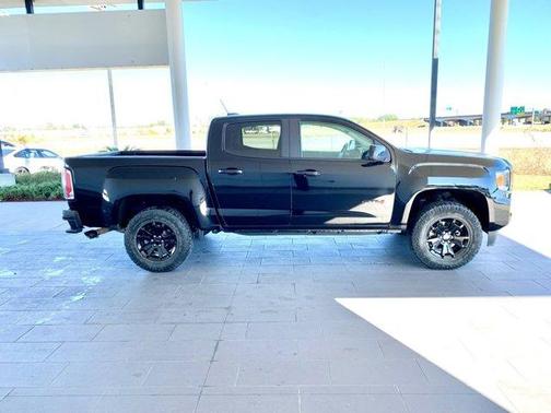 2022 GMC Canyon AT4