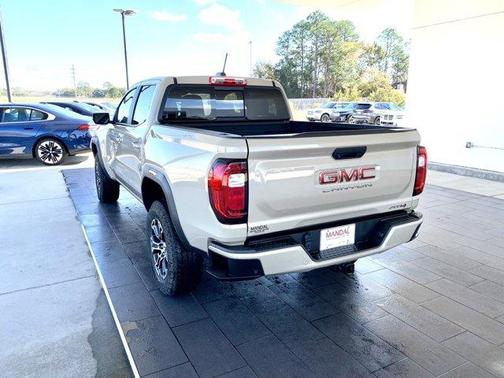 2023 GMC Canyon AT4