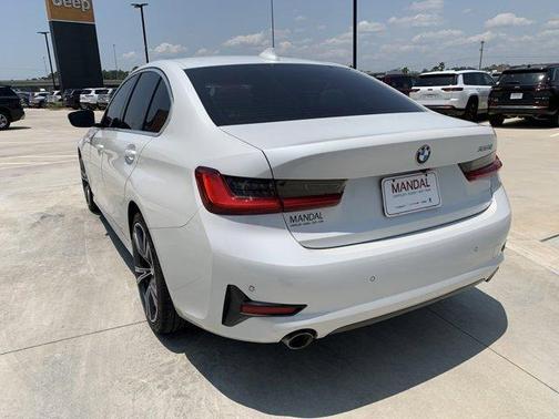 2020 BMW 330 i