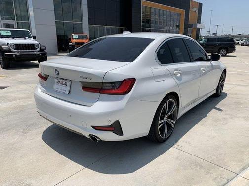 2020 BMW 330 i
