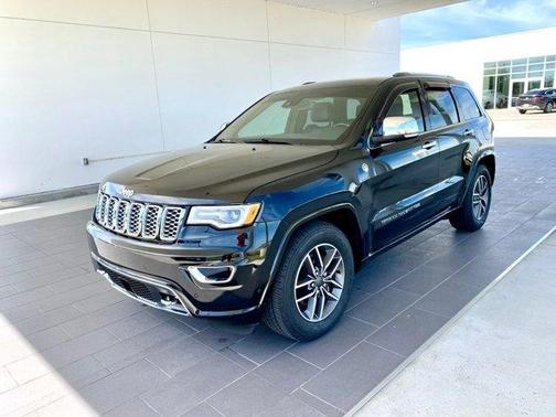 Diamond Black 2020 Jeep Grand Cherokee Overland