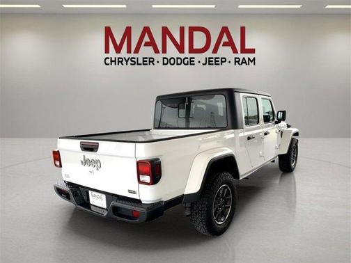 2023 Jeep Gladiator Overland