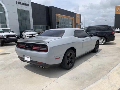 2021 Dodge Challenger SXT