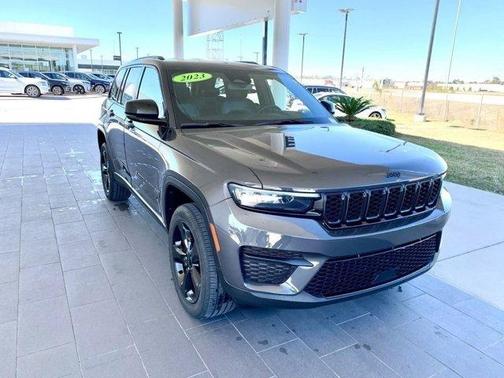 2023 Jeep Grand Cherokee Altitude