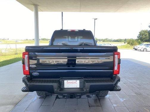 2025 Ford F-250 Platinum