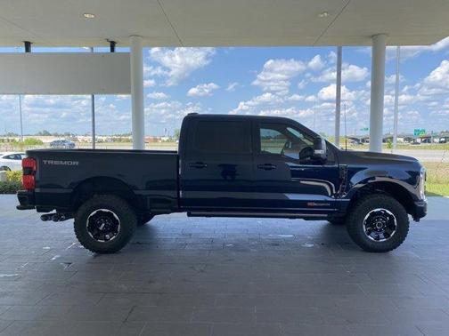 2025 Ford F-250 Platinum