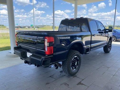 2025 Ford F-250 Platinum