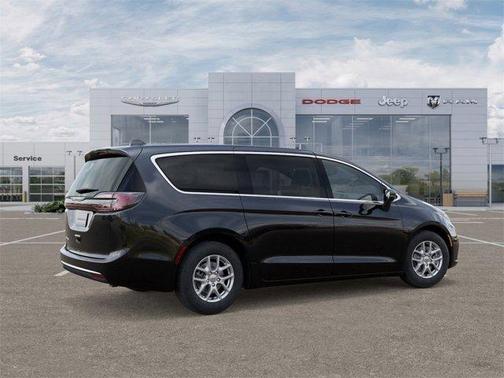 Diamond Black 2026 Chrysler Pacifica Select