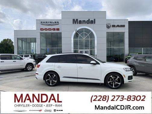 2019 Audi Q7 55 SE Premium Plus