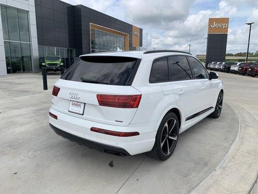 2019 Audi Q7 55 SE Premium Plus