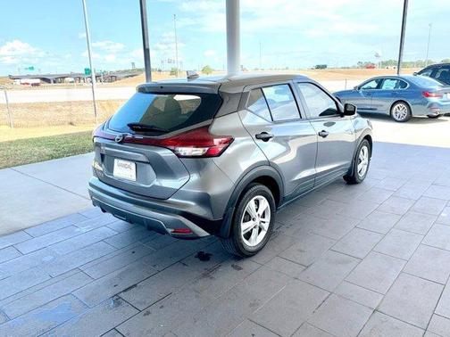 2024 Nissan Kicks S