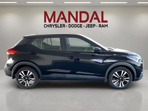 2020 Nissan Kicks SV