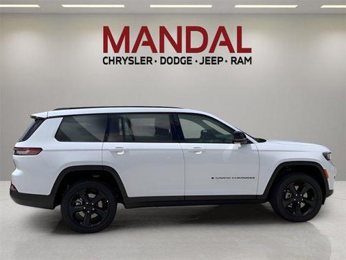 2025 Jeep Grand Cherokee L Laredo