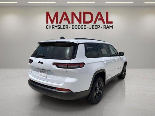 2025 Jeep Grand Cherokee L Laredo