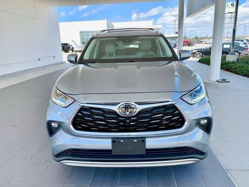 2022 Toyota Highlander Platinum