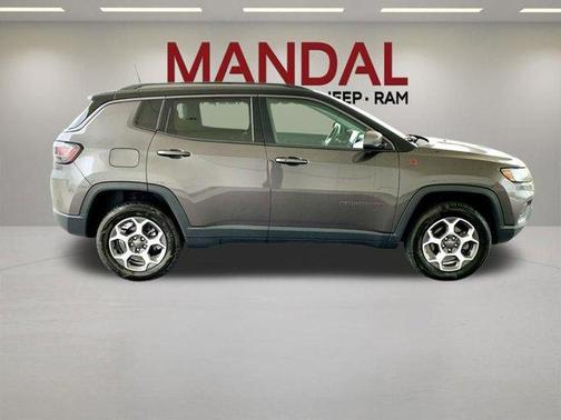 Granite Crystal Clearcoat Metallic 2022 Jeep Compass Trailhawk