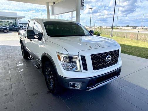 2018 Nissan Titan PRO-4X