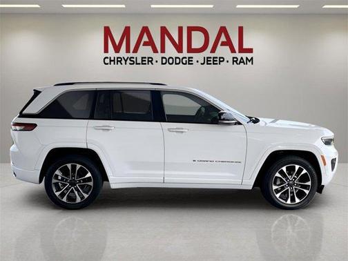 2022 Jeep Grand Cherokee Overland