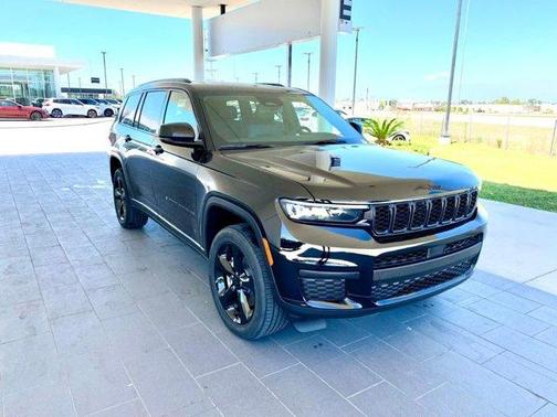 2025 Jeep Grand Cherokee L Laredo